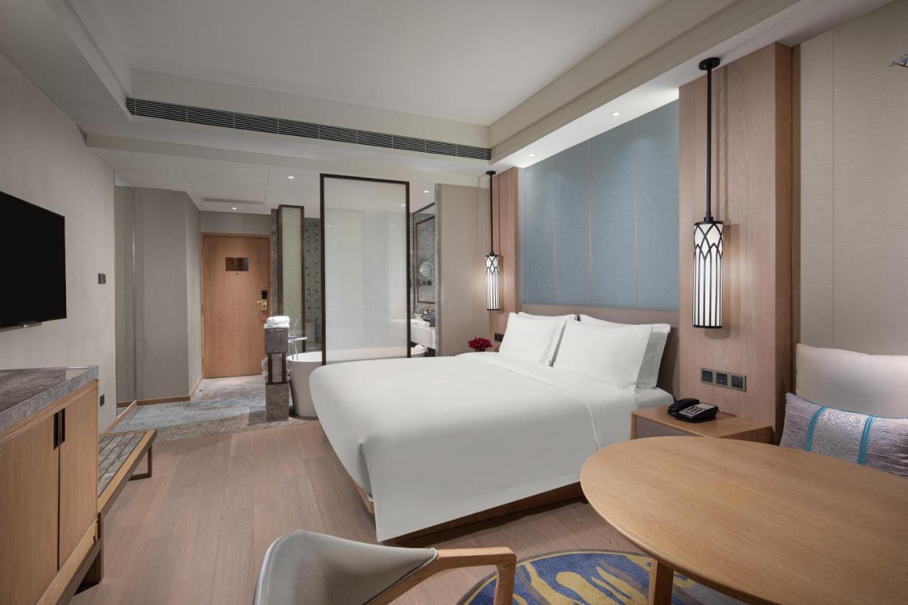 Crowne Plaza Shanghai Nanjing Road By Ihg Экстерьер фото Deluxe Room
